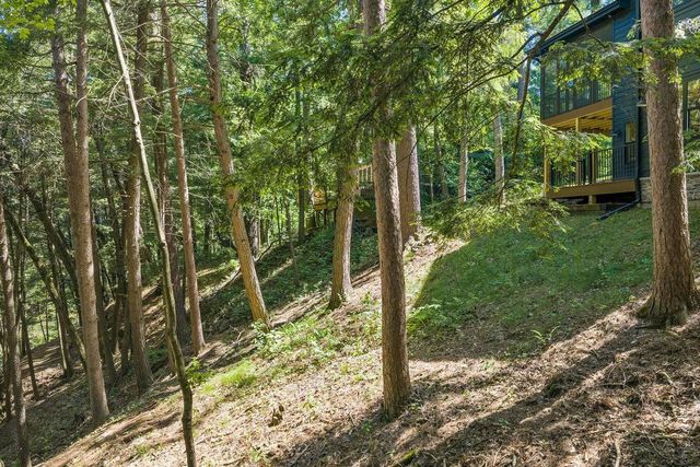 283 Alcan Drive, Baraboo, WI 53913