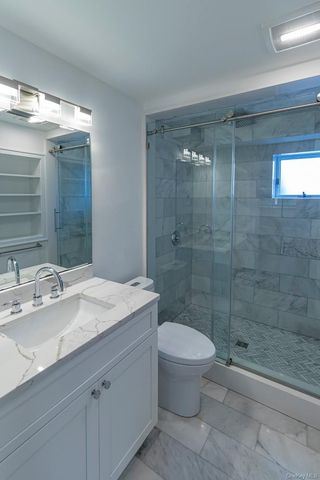 15 Palo Alto Drive, Hampton Bays, NY 11946