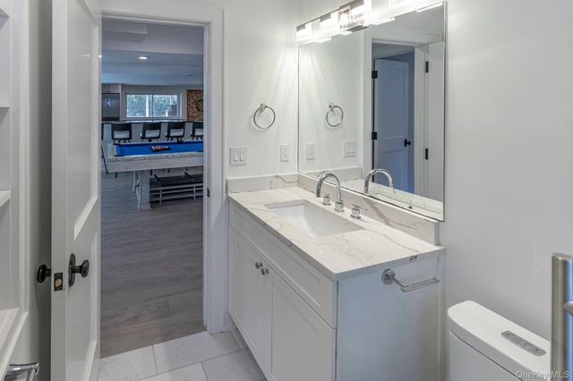 15 Palo Alto Drive, Hampton Bays, NY 11946