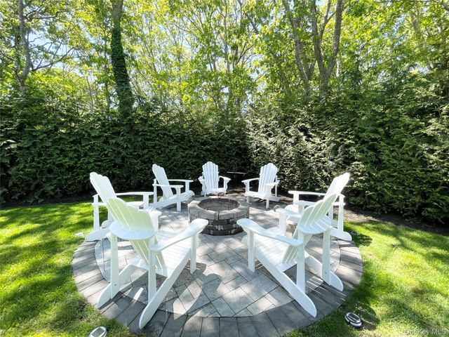 15 Palo Alto Drive, Hampton Bays, NY 11946