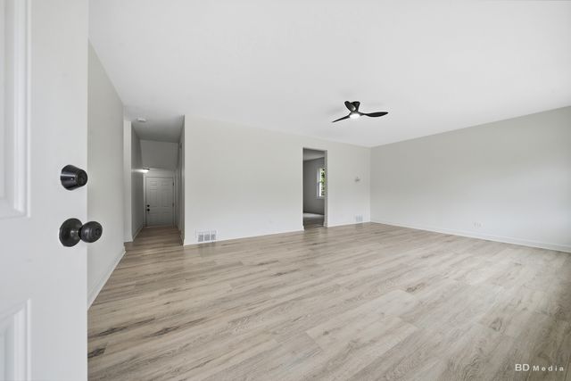 16445 Dobson Avenue, South Holland, IL 60473