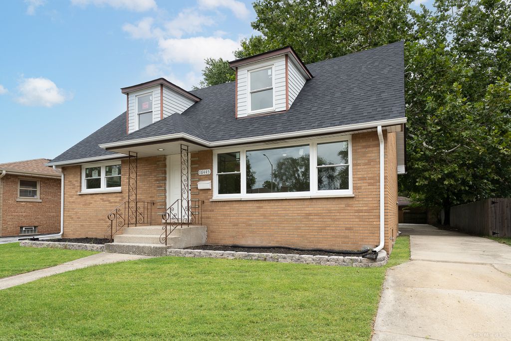 16445 Dobson Avenue, South Holland, IL 60473 — photo 2