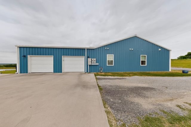 613 Kentucky Town Road, Whitewright, TX 75491
