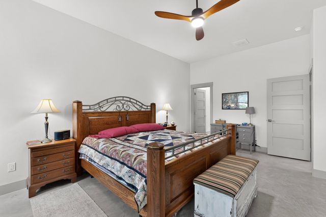 613 Kentucky Town Road, Whitewright, TX 75491