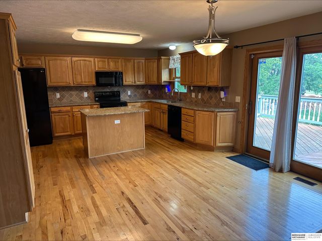9100 Merryvale Drive, Lincoln, NE 68526