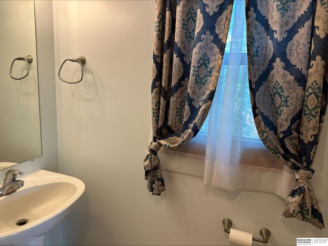 9100 Merryvale Drive, Lincoln, NE 68526