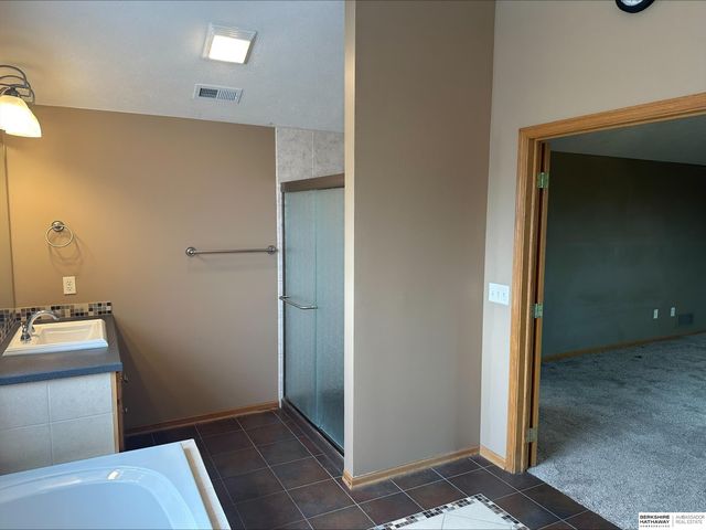9100 Merryvale Drive, Lincoln, NE 68526