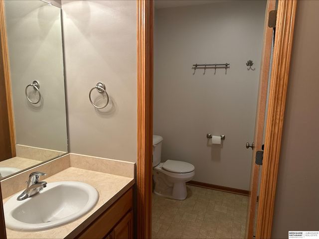 9100 Merryvale Drive, Lincoln, NE 68526