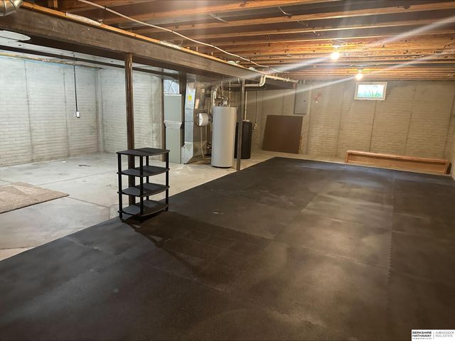 9100 Merryvale Drive, Lincoln, NE 68526