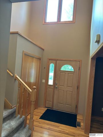 9100 Merryvale Drive, Lincoln, NE 68526
