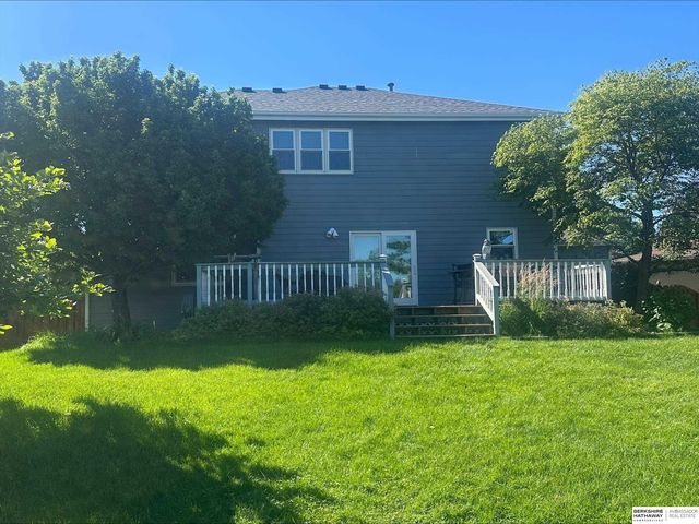 9100 Merryvale Drive, Lincoln, NE 68526
