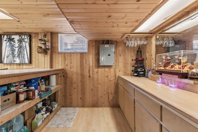 1726 Hyacinth Avenue E, Saint Paul, MN 55106