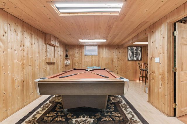 1726 Hyacinth Avenue E, Saint Paul, MN 55106