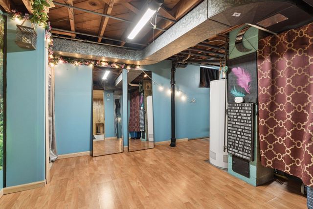 1726 Hyacinth Avenue E, Saint Paul, MN 55106