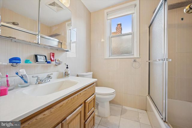 1813 BERGEN ST, Philadelphia, PA 19152