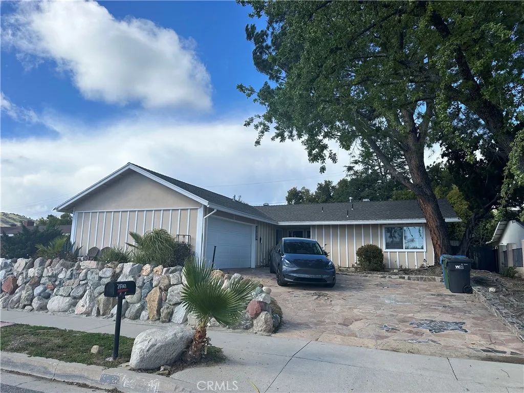 26141 Hatmor Drive, Calabasas, CA 91302