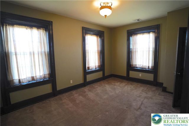 9020 Schantz Road, Upper Macungie Twp, PA 18031