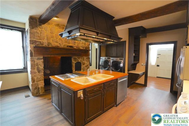9020 Schantz Road, Upper Macungie Twp, PA 18031