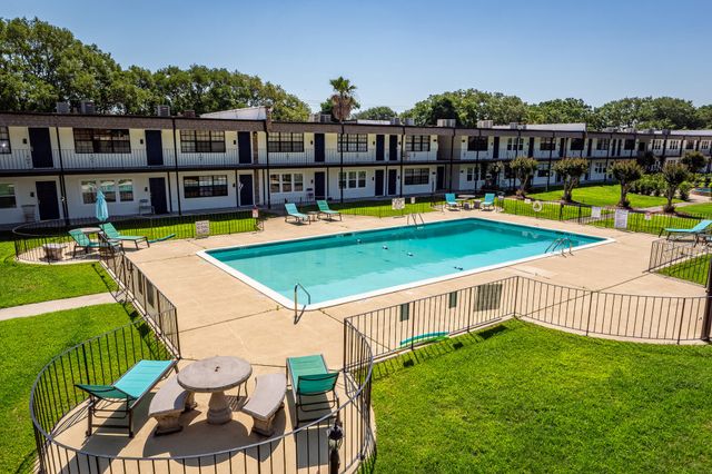 6601 Dorchester Road Apt 102, North Charleston, SC 29418
