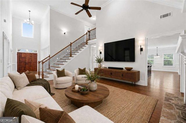 1542 lenten Way, Statham, GA 30666