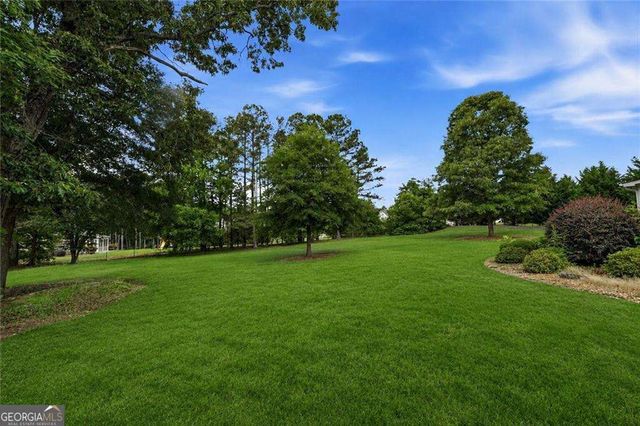 1542 lenten Way, Statham, GA 30666