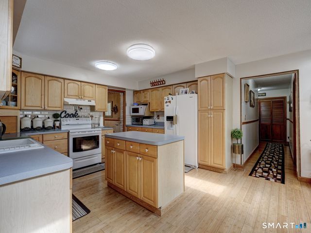 300 Hilltop Road, Watertown, CT 06779