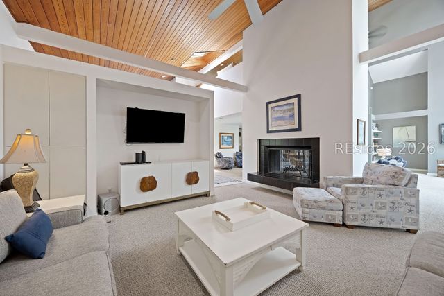 20 Heath Dr, Hilton Head Island, SC 29928