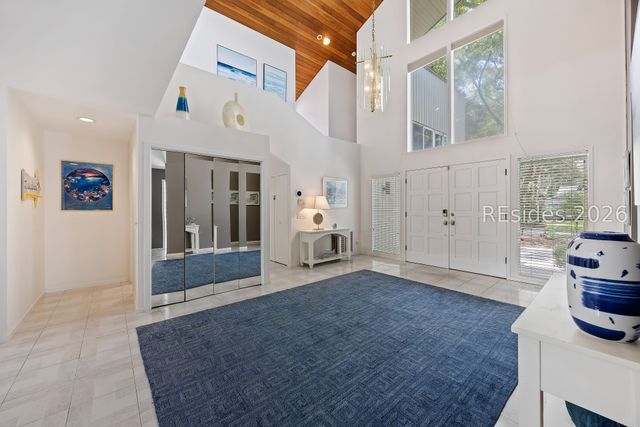 20 Heath Dr, Hilton Head Island, SC 29928