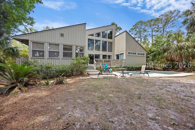 20 Heath Dr, Hilton Head Island, SC 29928