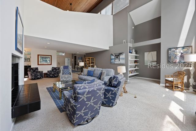 20 Heath Dr, Hilton Head Island, SC 29928