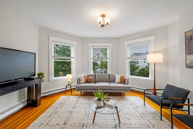 14 Holton St 3, Medford, MA 02155