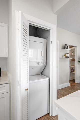 14 Holton St 3, Medford, MA 02155