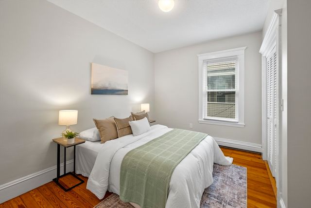 14 Holton St 3, Medford, MA 02155