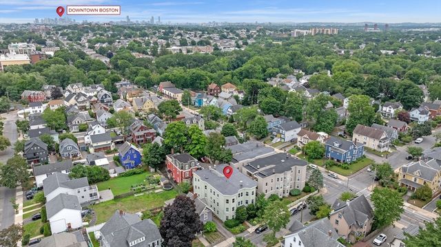 14 Holton St 3, Medford, MA 02155