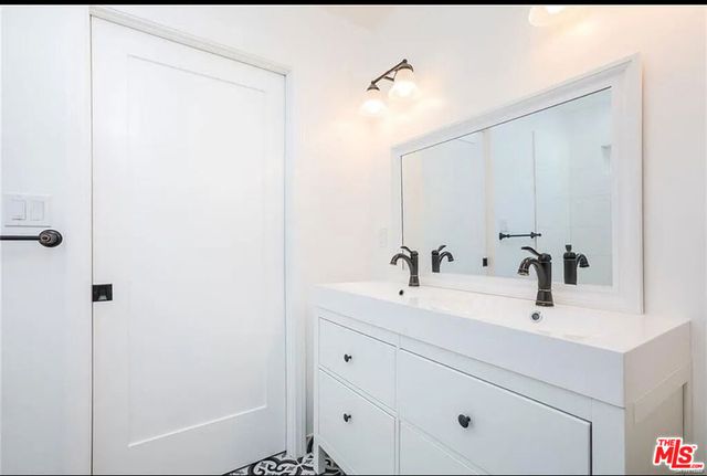 6147 Will Rogers Street, Westchester, CA 90045