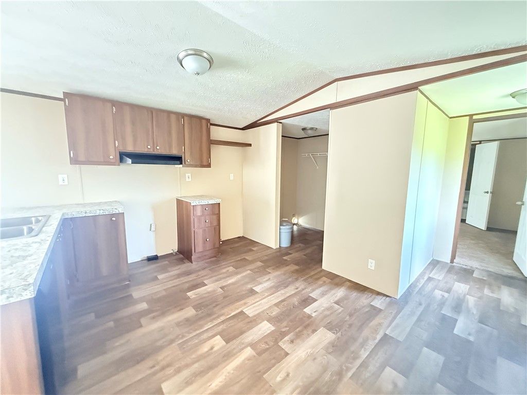 1807 W Gile Ave, Aransas Pass, TX 78336 — photo 3