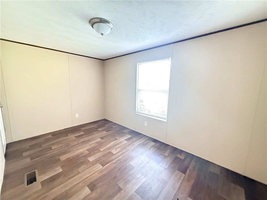 1807 W Gile Ave, Aransas Pass, TX 78336 — photo 4