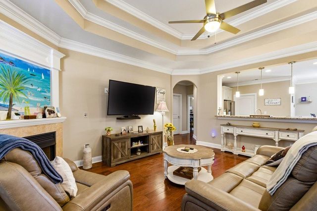 9182 Abingdon Dr., Myrtle Beach, SC 29579