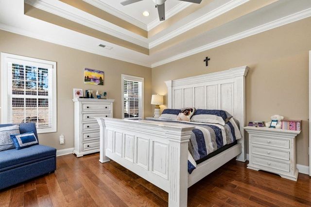 9182 Abingdon Dr., Myrtle Beach, SC 29579