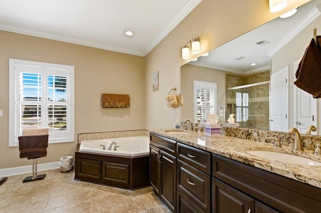9182 Abingdon Dr., Myrtle Beach, SC 29579