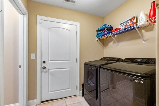 9182 Abingdon Dr., Myrtle Beach, SC 29579