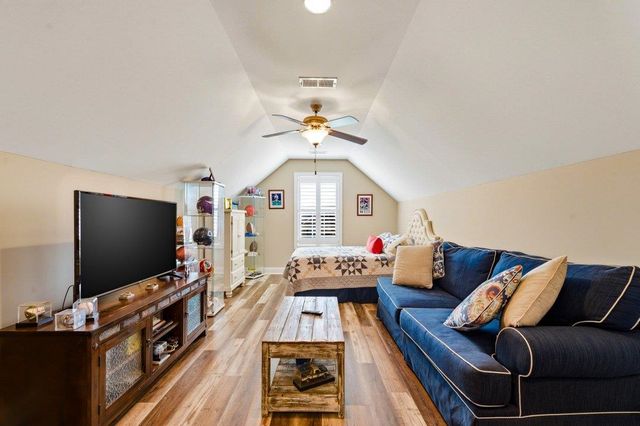 9182 Abingdon Dr., Myrtle Beach, SC 29579