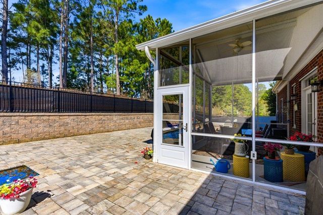 9182 Abingdon Dr., Myrtle Beach, SC 29579