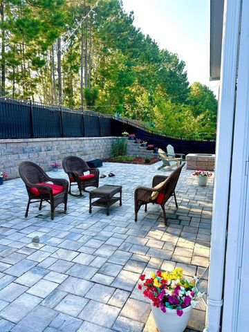 9182 Abingdon Dr., Myrtle Beach, SC 29579