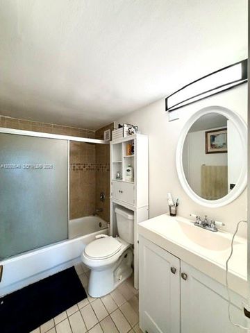 2450 NE 135th Street 704, North Miami, FL 33181