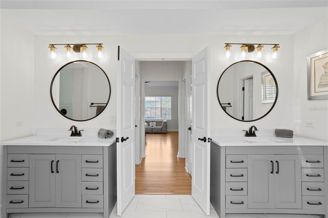 904 HARBOUR BAY DRIVE, Tampa, FL 33602