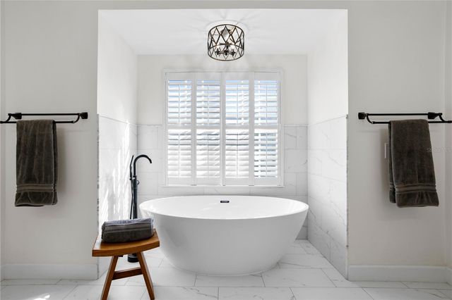 904 HARBOUR BAY DRIVE, Tampa, FL 33602