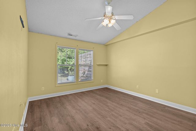 233 Derby Downs Drive, Sneads Ferry, NC 28460