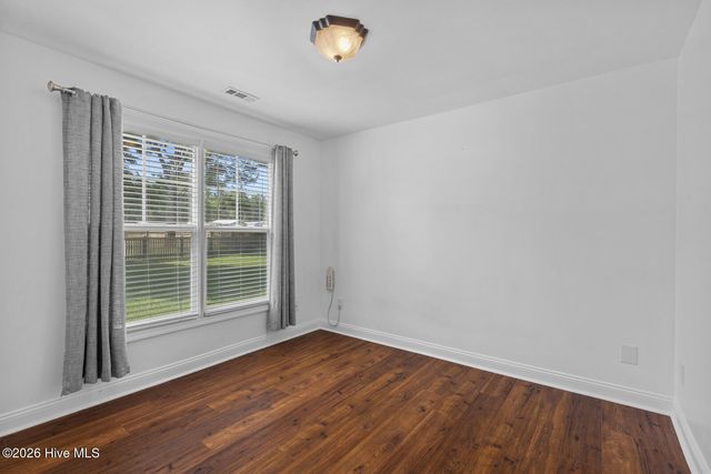 233 Derby Downs Drive, Sneads Ferry, NC 28460