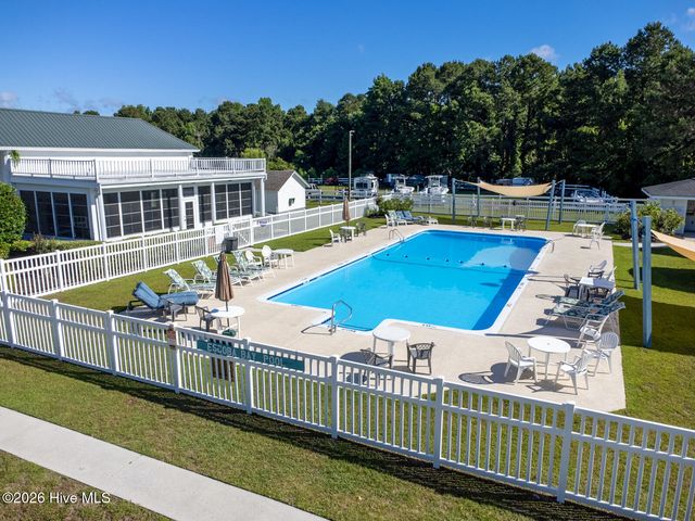 233 Derby Downs Drive, Sneads Ferry, NC 28460
